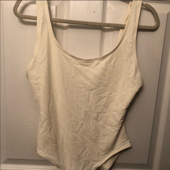 White solid & striped one piece swimsuit - Picture 6 of 7